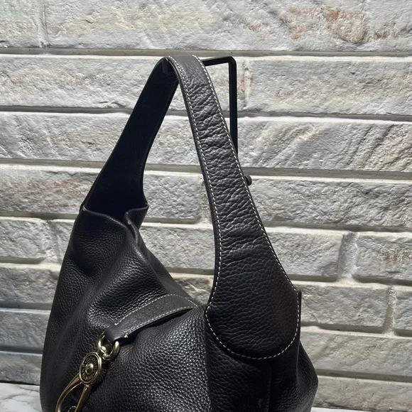 Dooney & Bourke Belvedere Logo Lock shoulder bag in black pebbled leather. W/COA - Picture 3 of 14